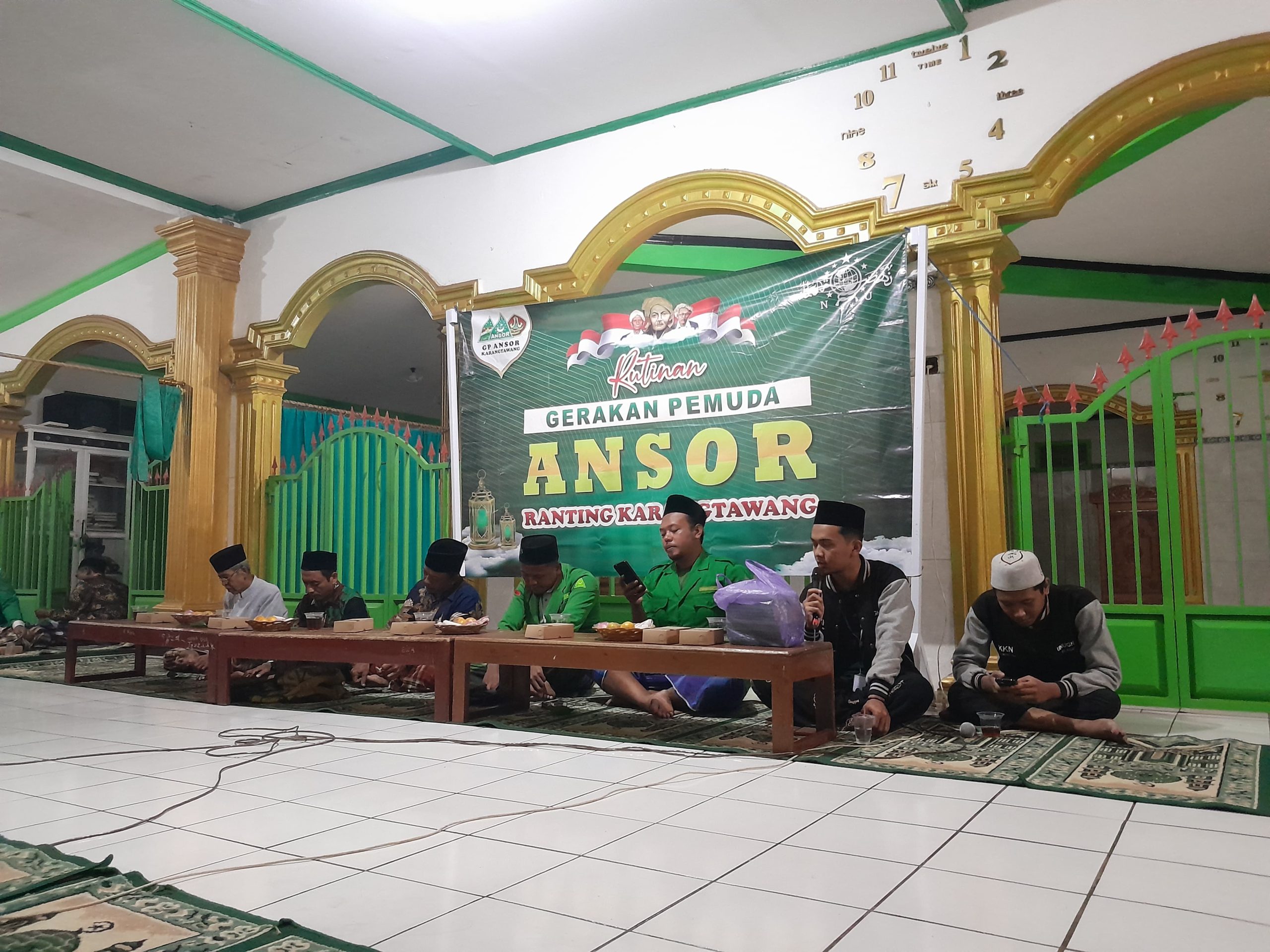 Kajian Kitab Mabadaul Fiqih Rutin dan Kitab Dororul Bahiyyah Bekerja Sama Dengan KKN UNUGHA dan GP Anshor Desa Karangtawang