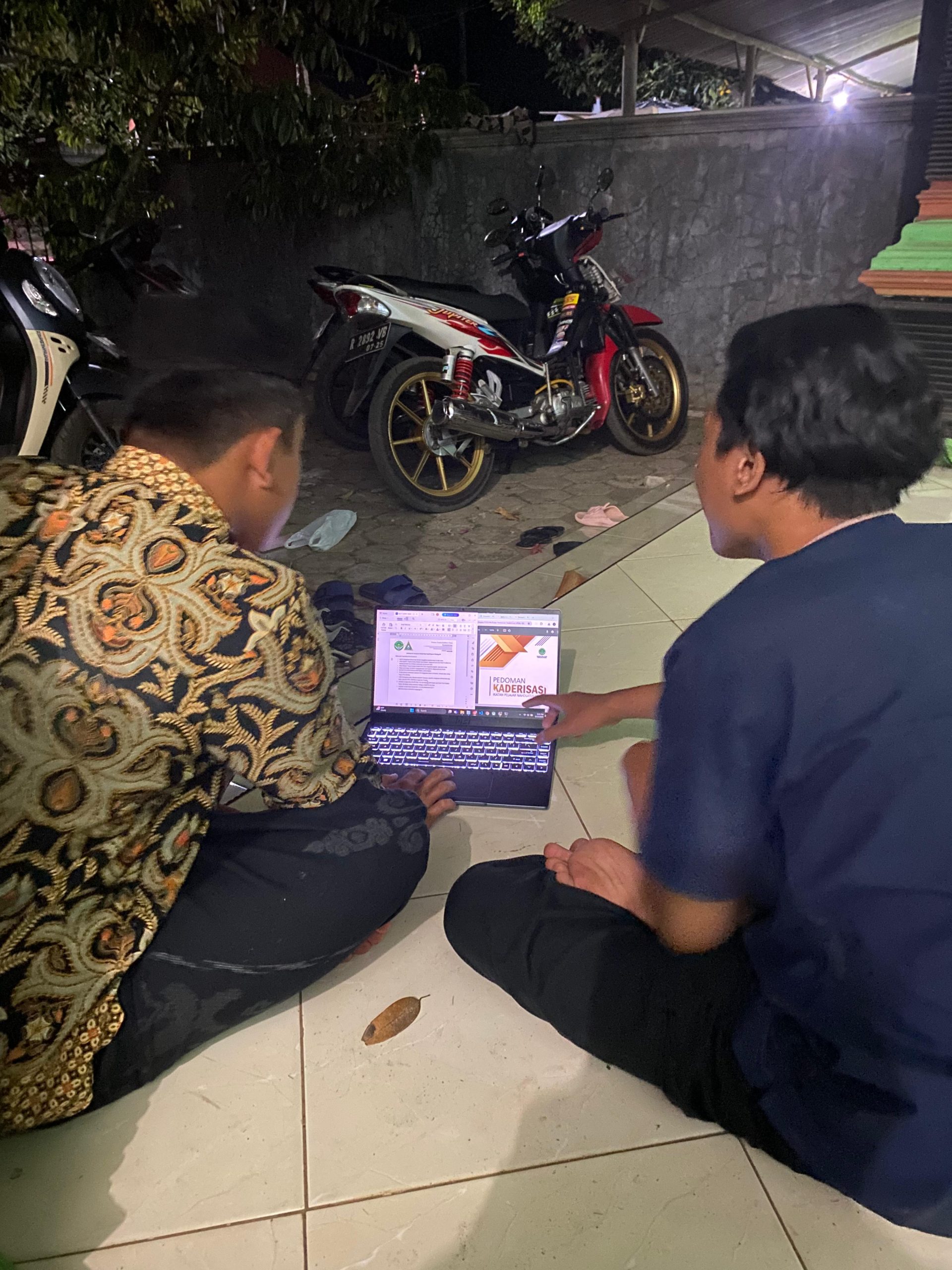 Pelatihan Adminitrasi IPNU IPPNU Ranting Karangtawang Bekerja Sama Dengan KKN UNUGHA